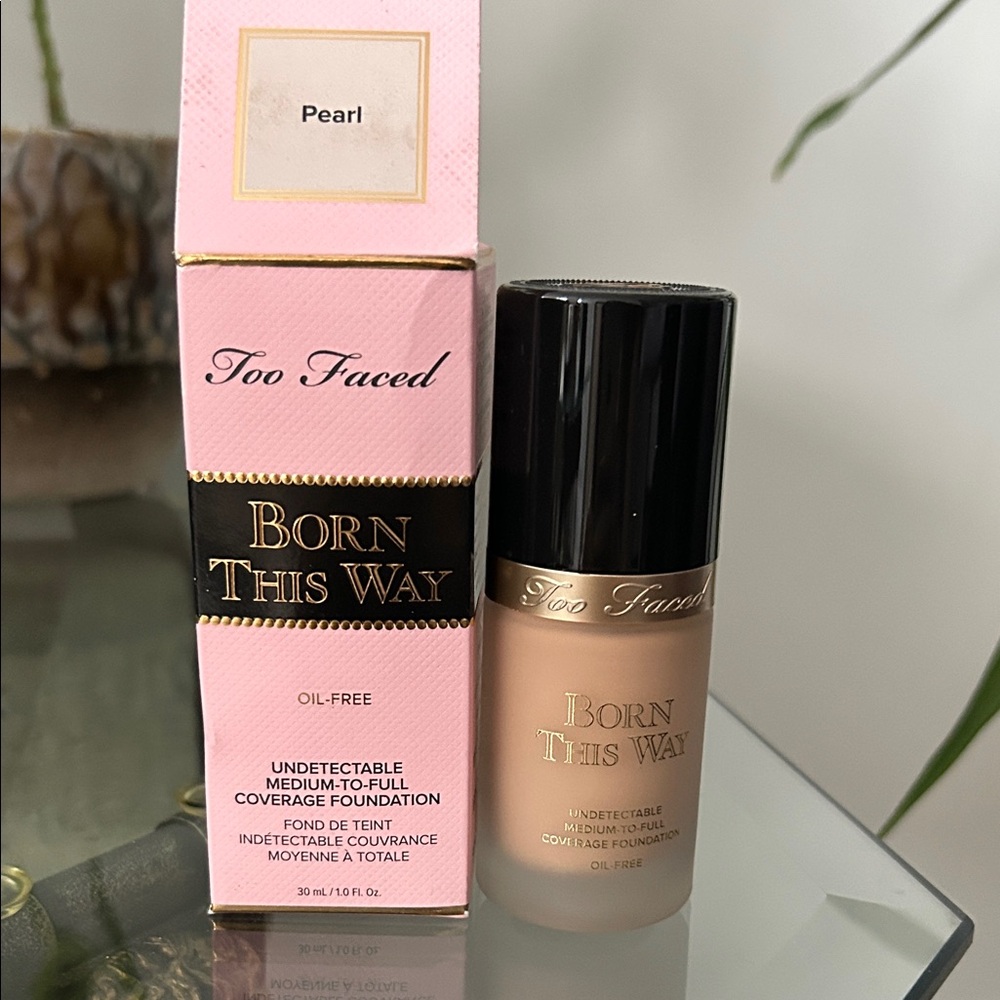 Too Faced Born This Way Undetectable Foundation in Pearl